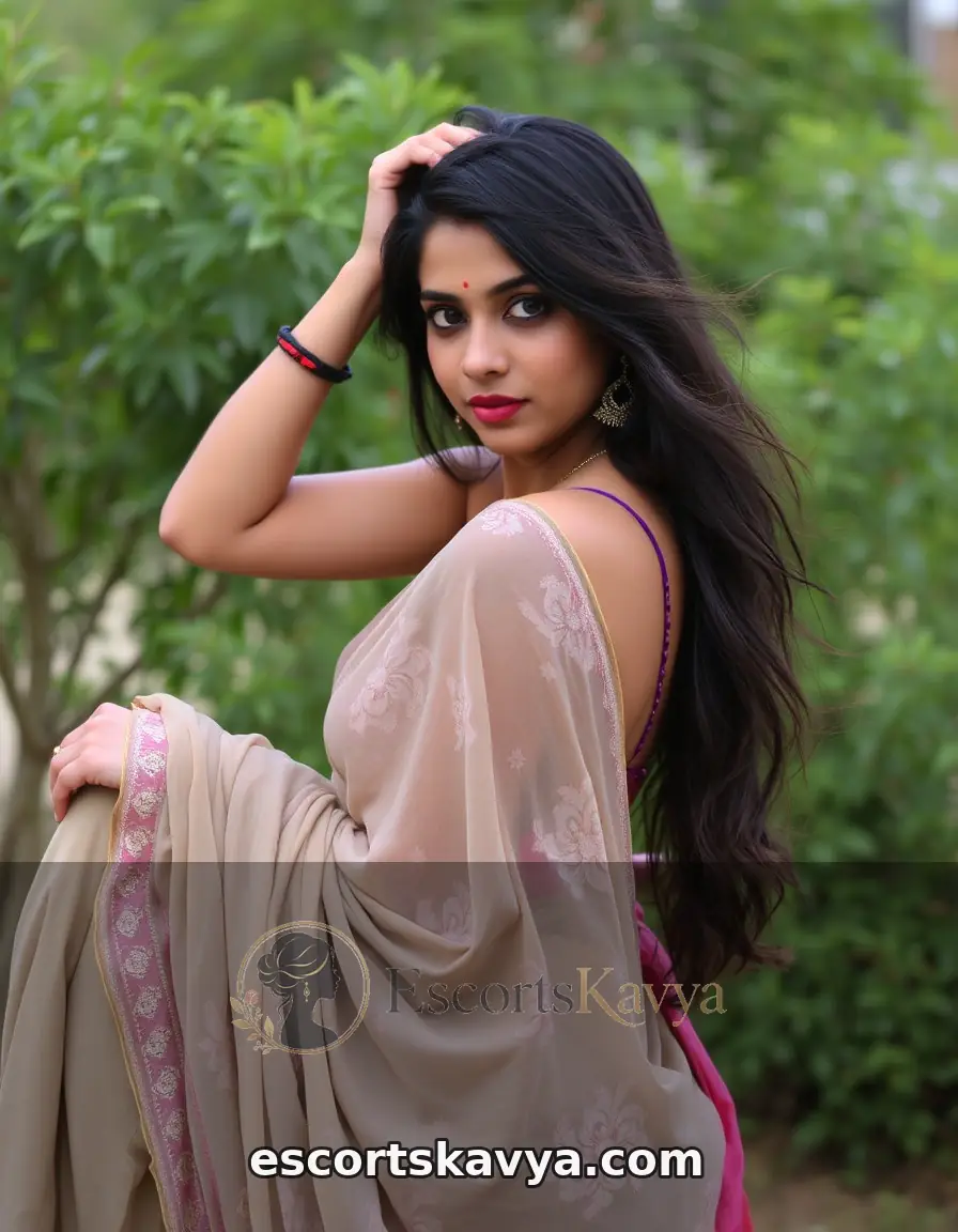 Aaradhya Saxena model escort in Noida